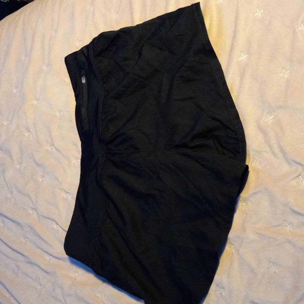 Shorts - Picture 3 of 3